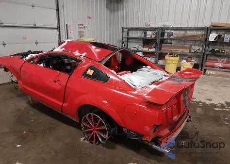 2006 Ford Mustang Gt z USA, uszkodzony, nr VIN 1ZVFT82H765198877